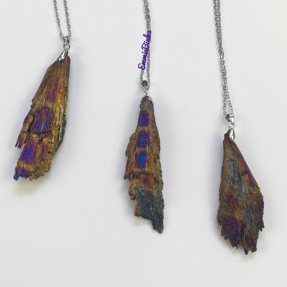 New Amazing Platinum Plated Raw Tourmaline Crystal Feather Pendant Necklace - Picture 6 of 11